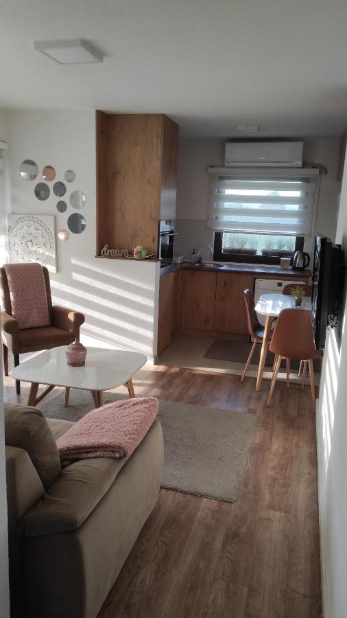 Apartman A&E Zivinice Ngoại thất bức ảnh